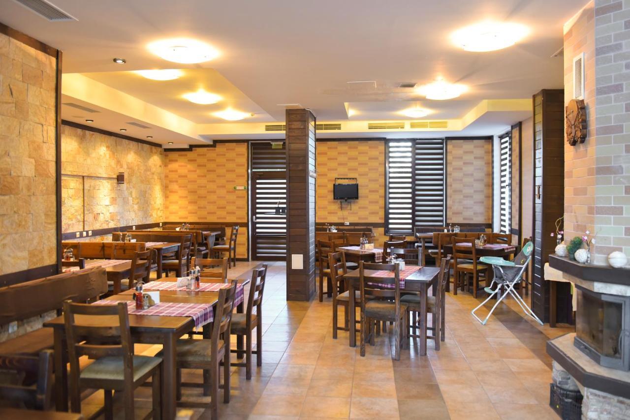 Royal Bansko - Accommodation, BB, Half Board Plus&All Inclusive Exteriör bild