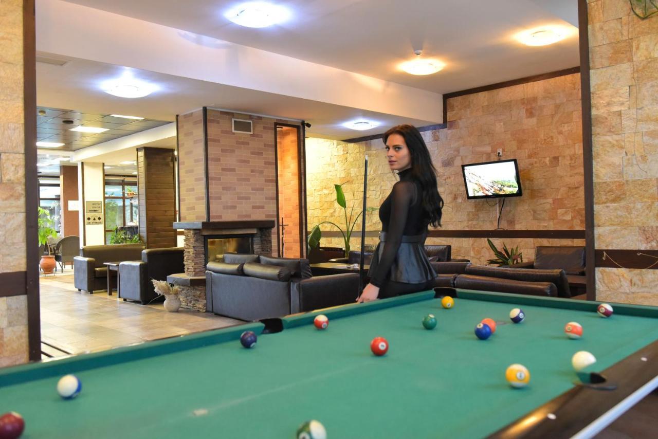 Royal Bansko - Accommodation, BB, Half Board Plus&All Inclusive Exteriör bild