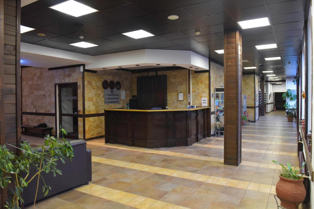 Royal Bansko - Accommodation, BB, Half Board Plus&All Inclusive Exteriör bild