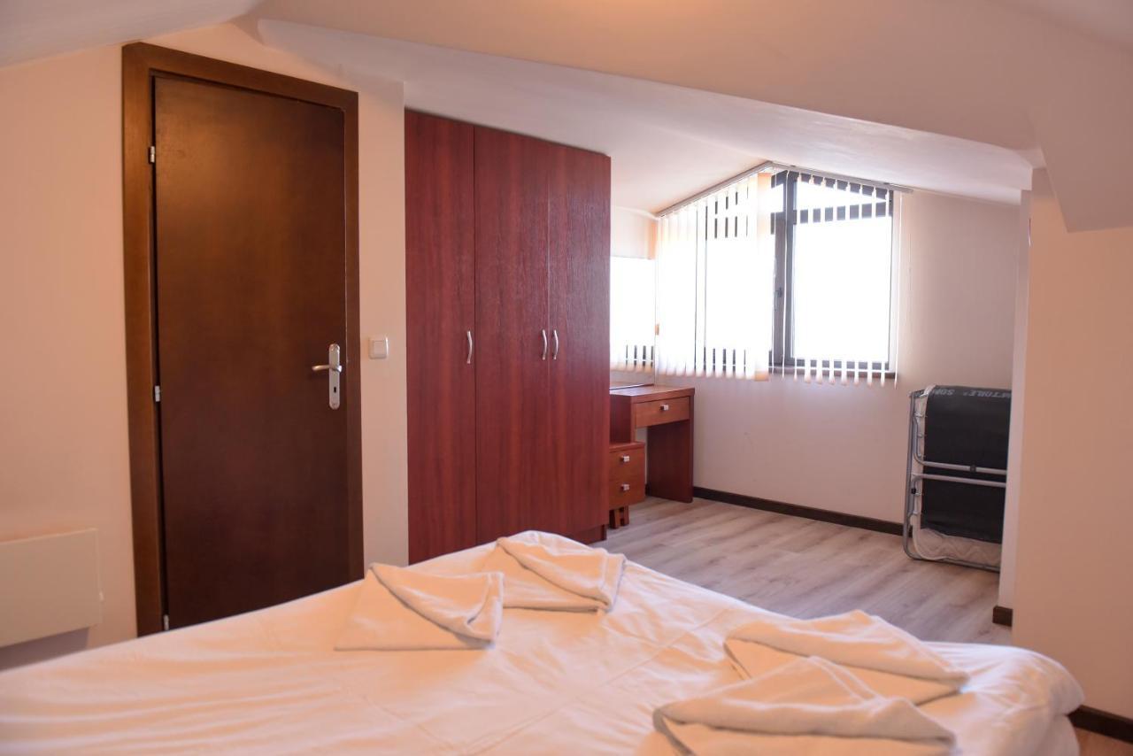 Royal Bansko - Accommodation, BB, Half Board Plus&All Inclusive Exteriör bild