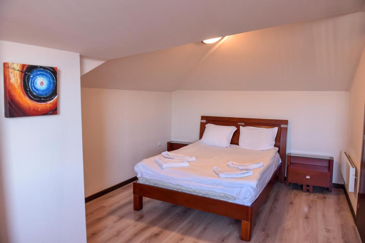 Royal Bansko - Accommodation, BB, Half Board Plus&All Inclusive Exteriör bild